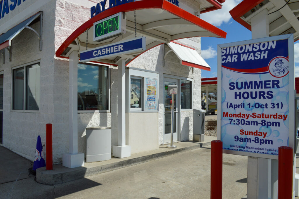 simonson-grandforks-exterior-86