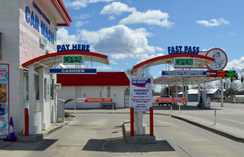 simonson-grandforks-exterior-88